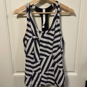 LULULEMON LIGHTENED UP SINGLET